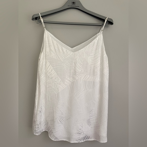 Calvin Klein white top - Picture 4 of 9